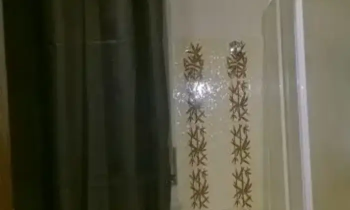 Rexer-Mascali-AFFITTASIBivano-arredato-confortevole-a-Mascali-si-richiedono-garanzie-BAGNO