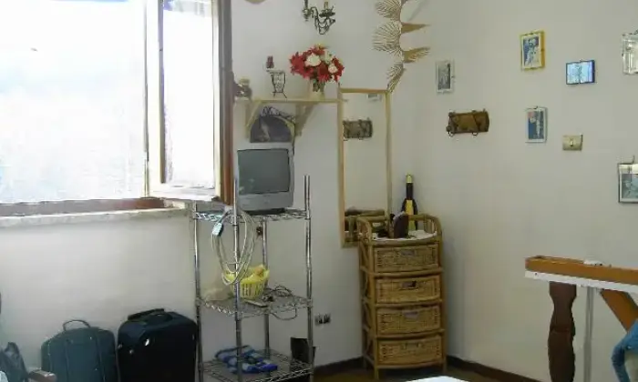 Rexer-Cusano-Mutri-Appartamento-su-due-piani-CAMERA-DA-LETTO