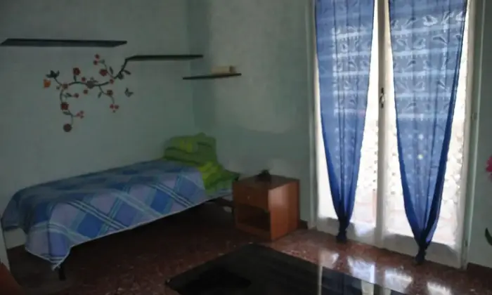 Rexer-Campobasso-Trilocale-in-affitto-in-via-Francesco-Crispi-CAMERA-DA-LETTO
