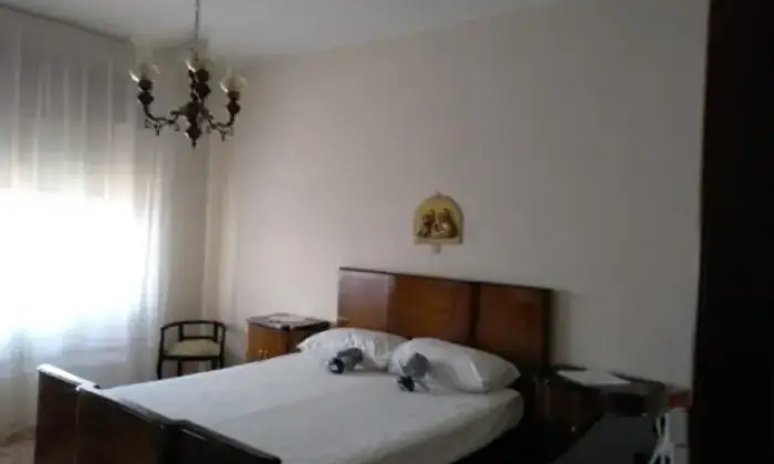 Rexer-Guglionesi-Appartamento-al-quinto-piano-CAMERA-DA-LETTO