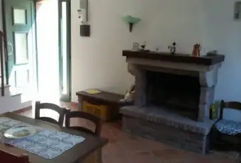 Rexer-Montefalcone-nel-Sannio-AFFITTO-ABITAZIONE-AMMOBILIATA-mq-SALONE