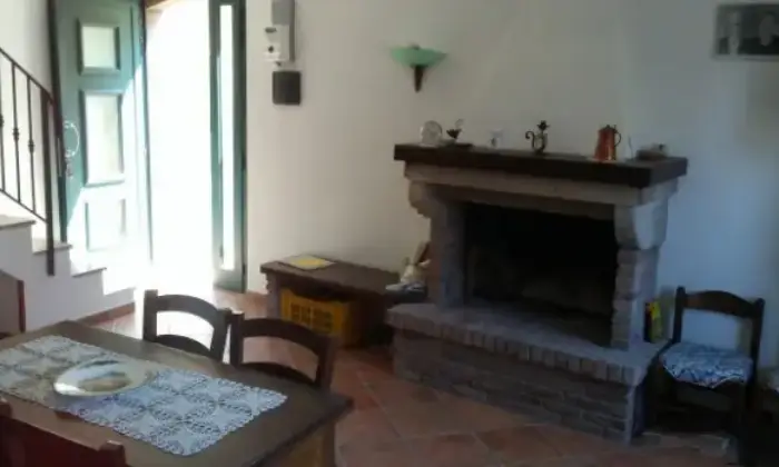 Rexer-Montefalcone-nel-Sannio-Appartamento-al-piano-terra-in-affitto-in-via-calvario-SALONE