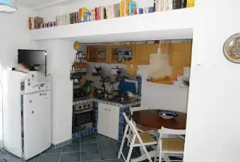 Rexer-Ischia-Bilocale-in-affitto-CUCINA