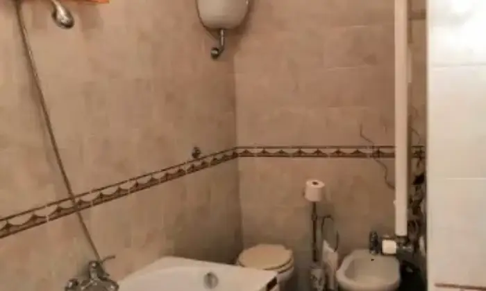 Rexer-Caserta-Appartamento-indipendente-BAGNO