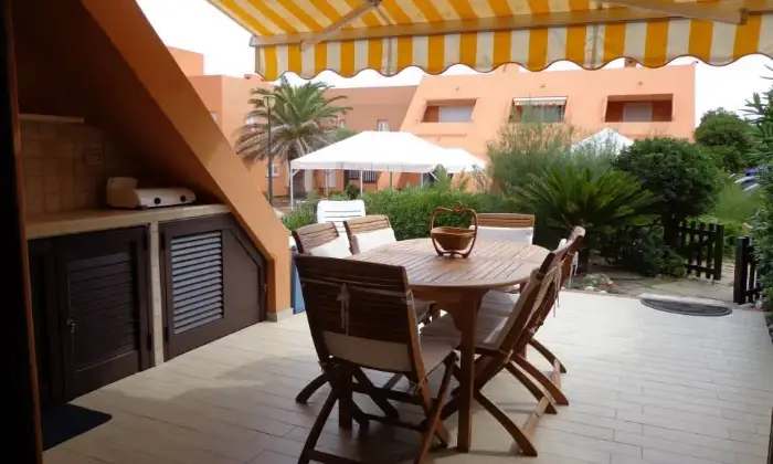 Rexer-Santa-Teresa-Gallura-Trilocale-sul-mare-GIARDINO