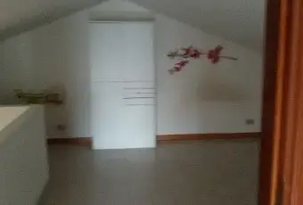 Rexer-Campobasso-Mansarda-arredata-in-affitto-SALONE