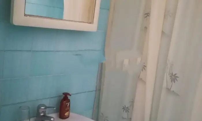 Rexer-Bonefro-Casa-indipendente-nelle-mura-del-castello-BAGNO