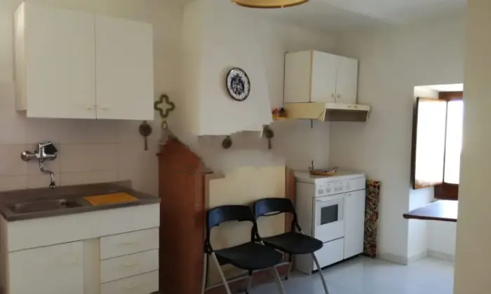 Rexer-Bonefro-Casa-indipendente-nelle-mura-del-castello-CUCINA