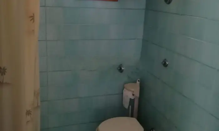 Rexer-Bonefro-Casa-indipendente-nelle-mura-del-castello-BAGNO