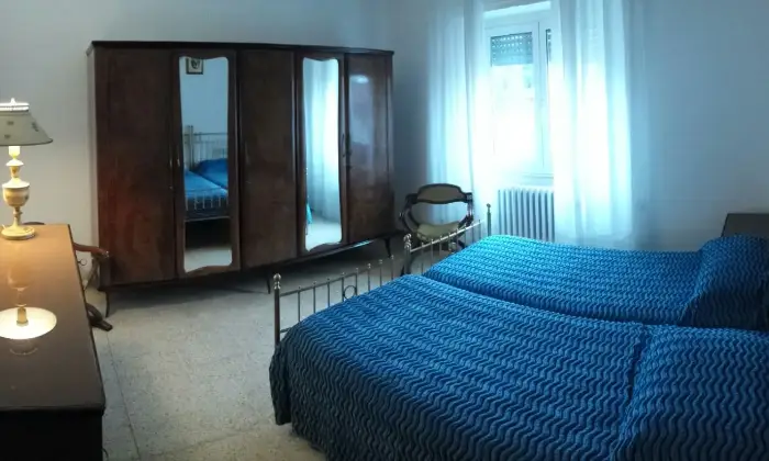 Rexer-Perugia-Appartamento-CAMERA-DA-LETTO