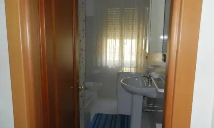 Rexer-Reggio-di-Calabria-Appartamento-ammobiliato-al-TOP-BAGNO