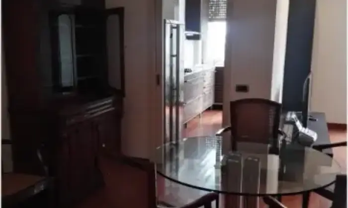 Rexer-Milano-Grande-bilocale-arredato-con-mobili-antichi-e-moderni-dautore-in-zona-centrale-CUCINA