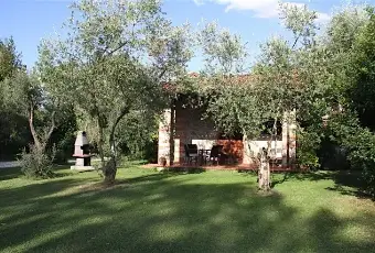 Rexer-Pietrasanta-Villa-Vanna-con-Piscina-ALTRO