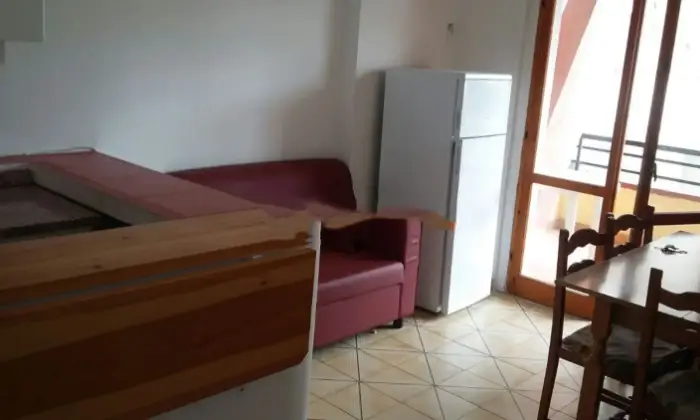 Rexer-Scalea-Bilocale-in-affitto-in-via-Pitagora-SALONE