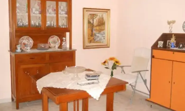 Rexer-Mandas-Casa-indipendente-in-affitto-SALONE