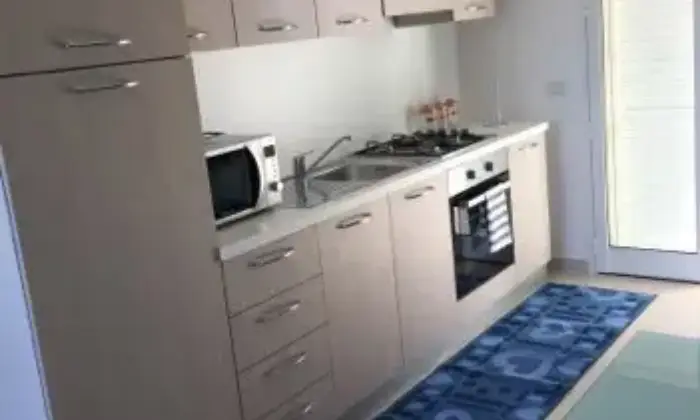 Rexer-Ragusa-Appartamento-a-Marina-di-RG-con-posto-auto-CUCINA