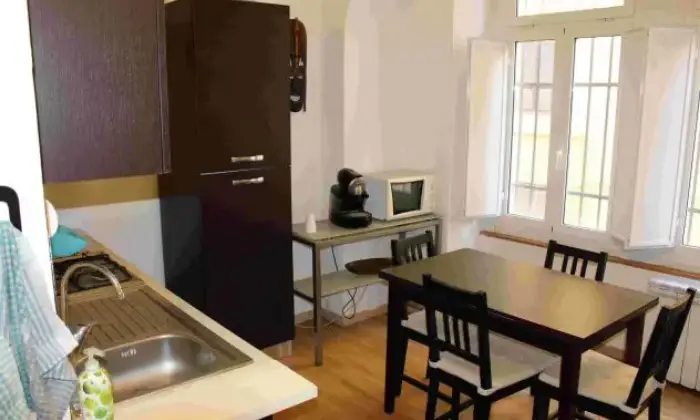 Rexer-Genova-Casa-in-centro-a-genova-CUCINA