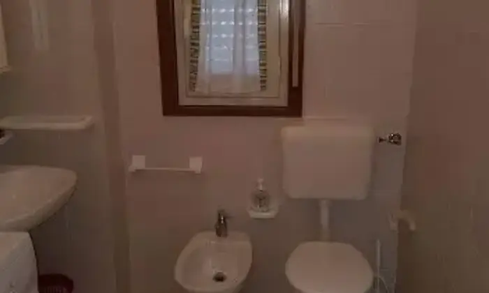 Rexer-Licata-Appartmento-zona-Porto-BAGNO