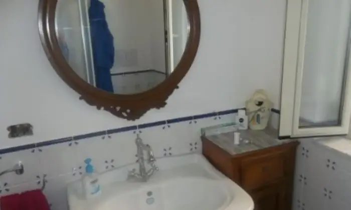 Rexer-Oliveri-Trilocale-in-affitto-BAGNO