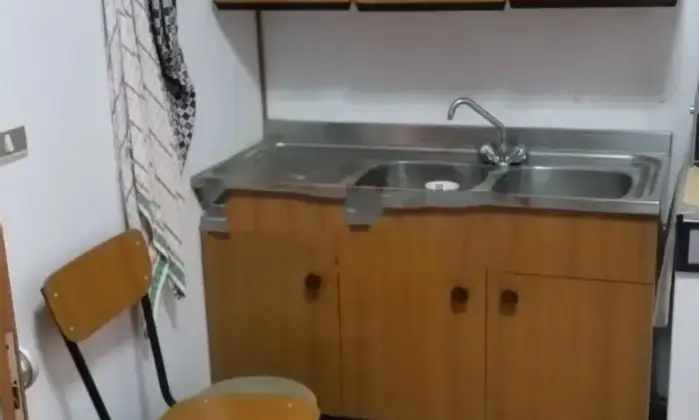 Rexer-Siracusa-Villa-in-affitto-in-via-Nestore-CUCINA