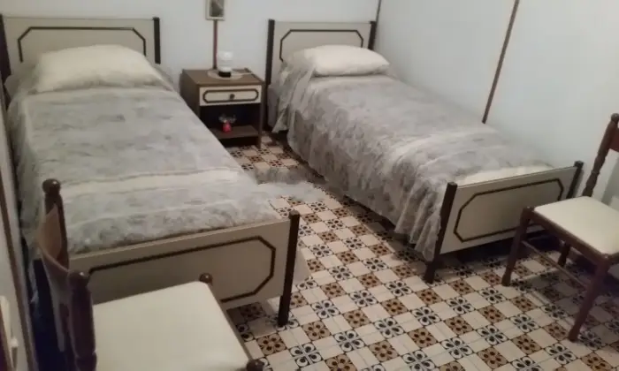Rexer-Siracusa-Villa-in-affitto-in-via-Nestore-CAMERA-DA-LETTO
