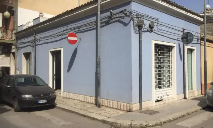 Rexer-VITTORIA-CENTRO-CITTA-destinazione-commerciale-PROSPETTO