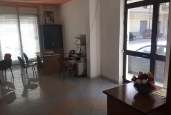 Rexer-VITTORIA-CENTRO-CITTA-destinazione-commerciale-PIANO-TERRA-STANZA
