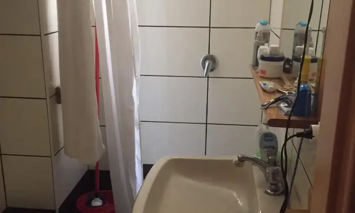 Rexer-VITTORIA-CENTRO-CITTA-destinazione-commerciale-BAGNO