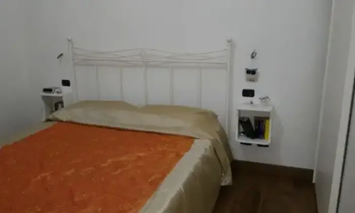 Rexer-Cagliari-Quadrivano-ristrutturato-arredato-zona-semicentr-CAMERA-DA-LETTO