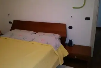 Rexer-Cagliari-Quadrivano-ristrutturato-arredato-zona-semicentr-CAMERA-DA-LETTO