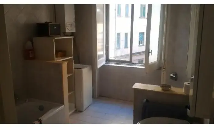 Rexer-Salerno-CAMERA-SINGOLA-PER-STUDENTI-EURO-A-CAMERA-Esterni
