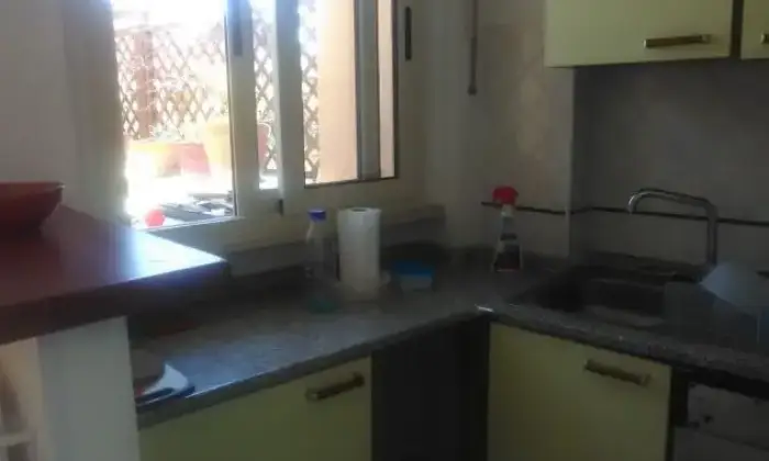 Rexer-Roma-ATTICHETTO-A-MONTEVERDE-COLLEGATISSIMO-CUCINA