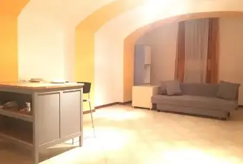 Rexer-Bologna-Affitto-da-Subito-Monolocale-In-Centro-Storico-pzza-Santo-Stefano-SALONE