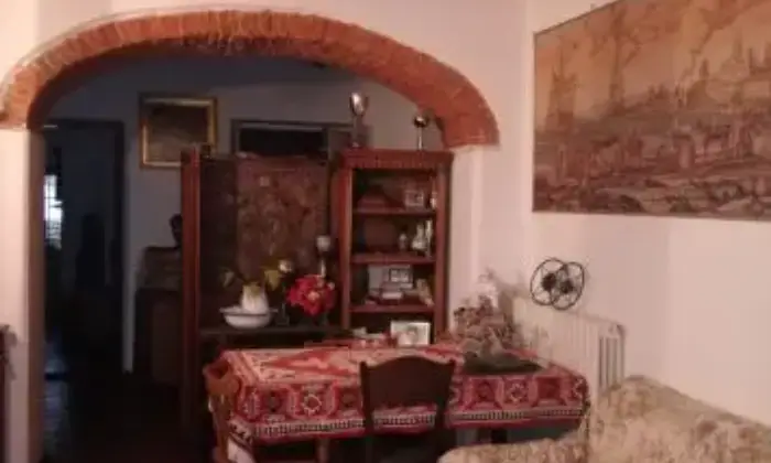 Rexer-Capraia-e-Limite-Affittasi-Grazioso-Appartamento-Capraia-e-Limite-SALONE