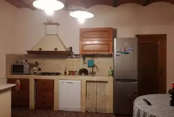 Rexer-Capraia-e-Limite-Affittasi-Grazioso-Appartamento-Capraia-e-Limite-CUCINA