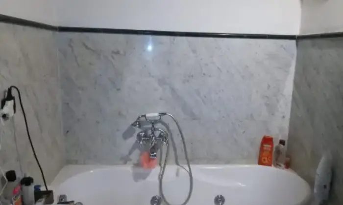Rexer-Capraia-e-Limite-Affittasi-Grazioso-Appartamento-Capraia-e-Limite-BAGNO
