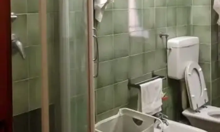 Rexer-Genova-Appartamento-vani-ben-ristrutturato-e-arredato-per-trasfertisti-da-met-giugno-BAGNO