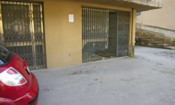 Rexer-Modica-Locale-in-affitto-in-via-Trani-ALTRO