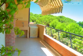 Rexer-Giulianova-Residenza-Riva-del-Sole-sulla-Pineta-FronteMare-TERRAZZO