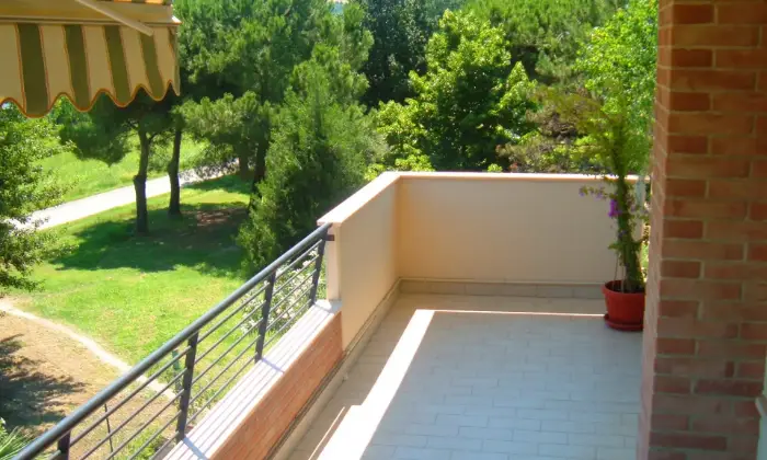 Rexer-Giulianova-Residenza-Riva-del-Sole-sulla-Pineta-FronteMare-TERRAZZO
