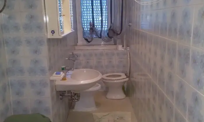 Rexer-roma-Affitto-bilocale-arredato-e-ristrutturato-BAGNO
