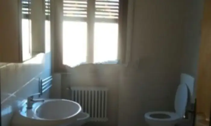Rexer-Altopascio-AFFITTO-APPARTAMENTO-PIANO-DI-BIFAMILIARE-BAGNO