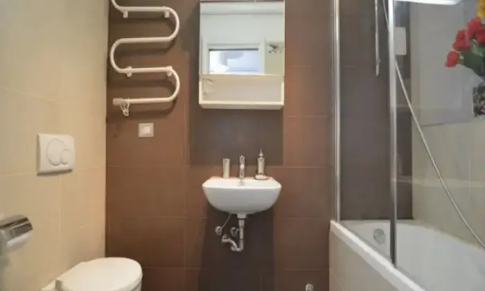 Rexer-Milano-Splendido-trilocale-in-Porta-Venezia-BAGNO