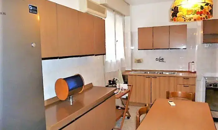 Rexer-Bologna-Appartamento-a-studenti-da-settembre-CUCINA