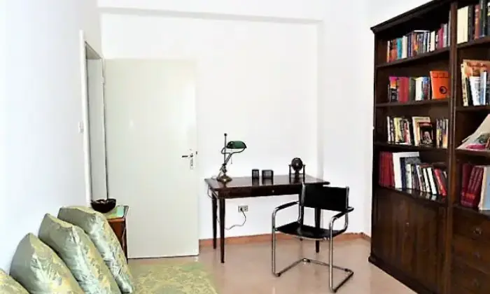 Rexer-Bologna-Appartamento-a-studenti-da-settembre-CAMERA-DA-LETTO