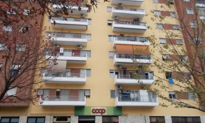 Rexer-Roma-AFFITTASI-SINGOLA-GRANDE-vicino-metro-C-Teano-e-TRAM-viale-agosta-ALTRO