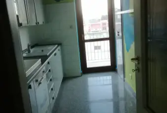 Rexer-Torino-Affitto-appartamento-piazza-Carducci-CUCINA
