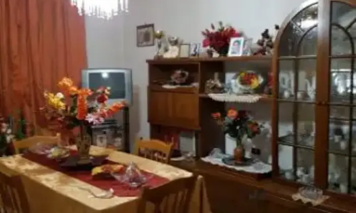 Rexer-Piansano-Appartamento-ben-tenuto-SALONE