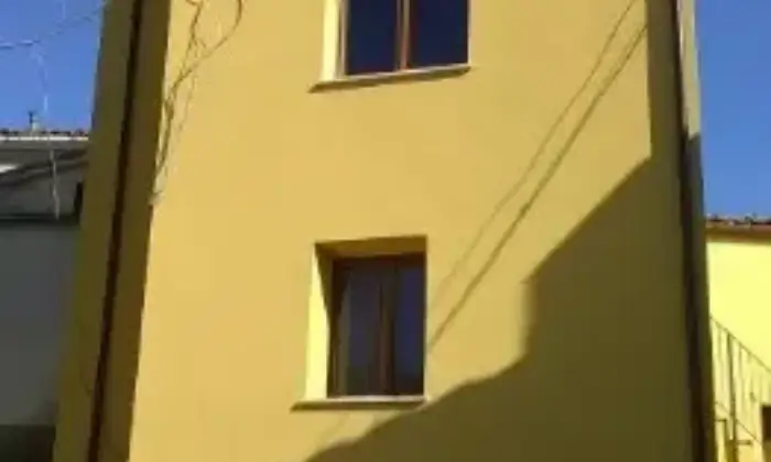 Rexer-Tossicia-Affittasi-casa-indipendente-su-tre-livelli-ALTRO