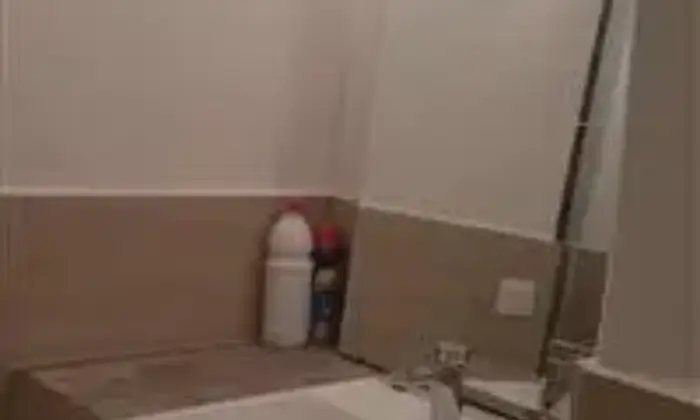 Rexer-Firenze-AFFITTO-CON-RISCATTORistrutturato-con-bagno-completo-BAGNO